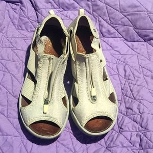 Bzees Duet Elastic & Zipper Strap Wedge Sandals